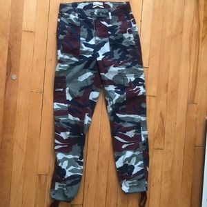 Urban outfitter cargo pants size 0/fit xs-s, 24-25